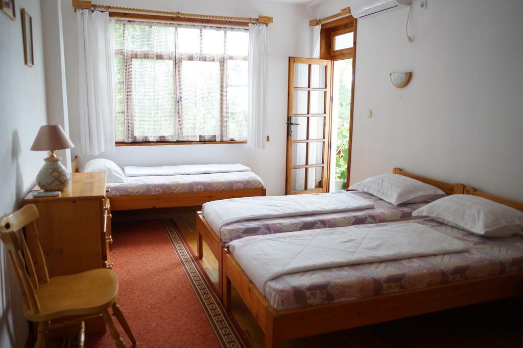 Guest House Barbov 오브조르 외부 사진