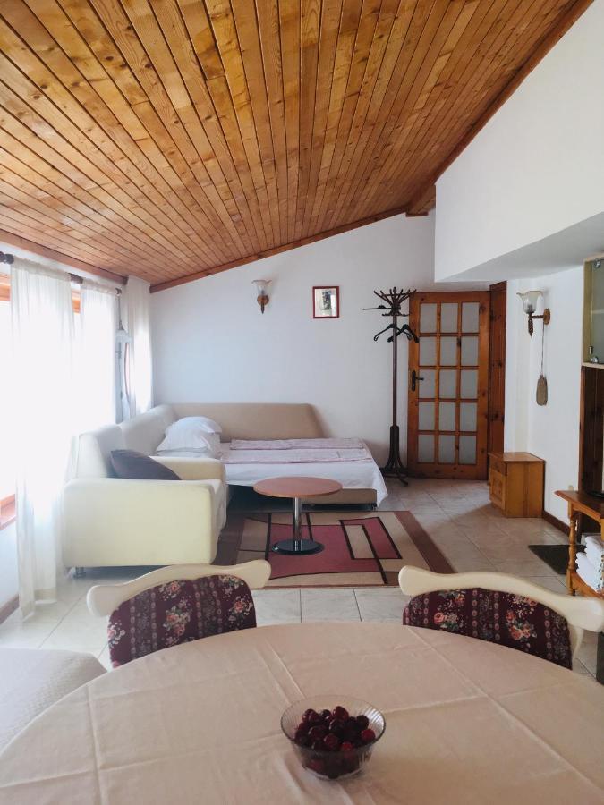 Guest House Barbov 오브조르 외부 사진